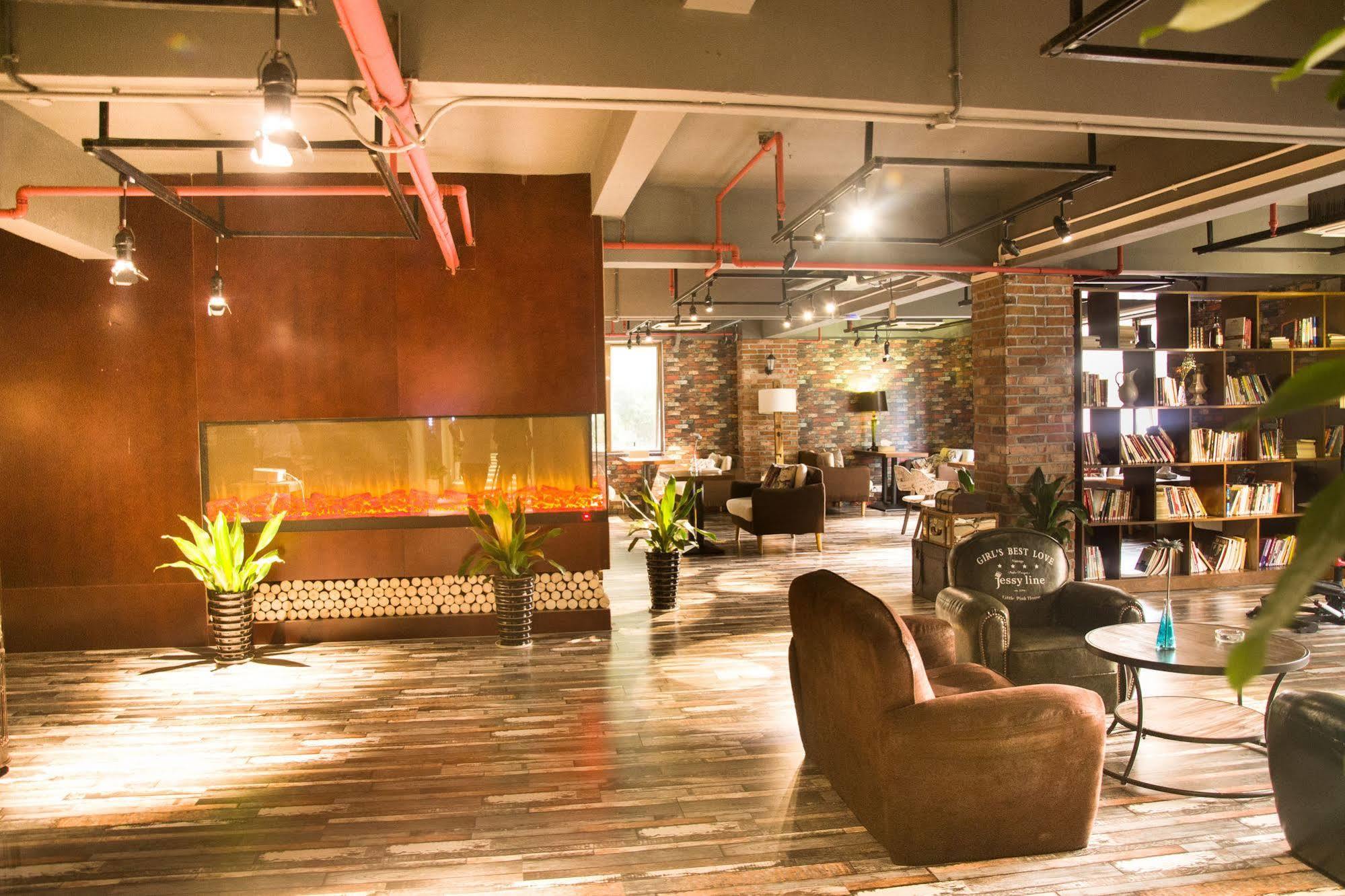 James Joyce Coffeetel Guangzhou International Convention & Exhibition Center Экстерьер фото
